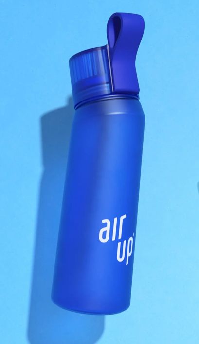 Air Up Bottle Aesthetic, Air Up Bottle, Air Up Water Bottle, Healthy Water Drinks, Birthday Party Games For Kids, Blue Drinks, Baby Food Storage, Custom Starbucks Cup, Blue Air