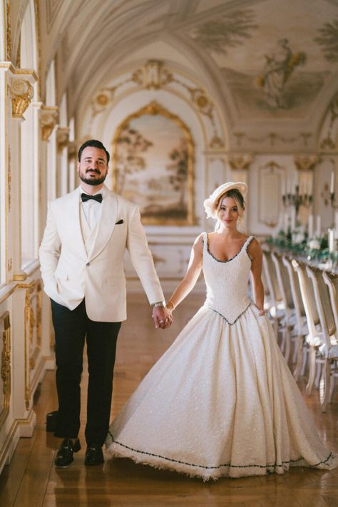 This Bride Recreated The Famous Chanel 1995 Wedding Dress Worn by Claudia Schiffer For Her Italian Nuptials - Over The Moon Chanel Inspired Wedding Dress, Vintage Chanel Wedding Dress, Chanel Wedding Dress, Chanel Wedding, Famous Wedding Dresses, Eclectic Wedding, Chanel Inspired, Ball Gown Skirt, Claudia Schiffer