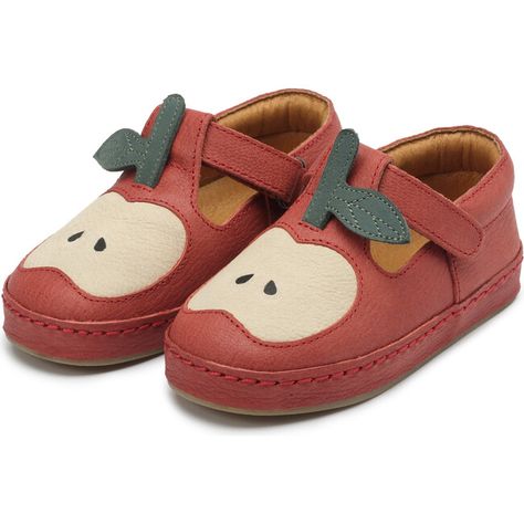 These incredibly adorable summer shoes make the perfect pair for all your little one's summer adventures. Carefully crafted from premium leather and featuring an adjustable velcro fastening strap with a statement apple design, the Bowi are the instant eye-catchers. | Donsje Amsterdam | Bowi Apple Leather Velcro Strap Shoes, (Red Clay, Size 33) | Maisonette collects the best children’s products from around the world (unlike Zulily, Etsy, The Tot, Farfetch Kids, Childrensalon, Crate and Kids, Kohls, Wayfair, Buy Buy Baby, Nordstroms, Mini Boden, J.Crew Factory, or PotteryBarn Kids), creating a curated shopping experience for you. Think of us as your shortcut to fashion for litte ones! Flat Cute Shoes, Cute Core Shoes, Apple Shoes, Fruit Shoes, Potato Shoes, Apple Outfit, Twee Aesthetic, Cool Objects, Apple Clothes