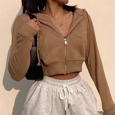 Short Hoodie Outfit, Hourglass Figure Outfits Aesthetic, Short Jacket Outfit, Racer Tank Top, Cropped Zip Up Hoodie, Short Hoodie, Fe Clothing, Cropped Zip Up, Fashionista Clothes