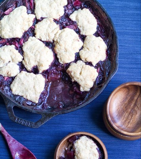 Fruit Grunt | Recipes Black Raspberry Cobbler, Blueberry Grunt, Raspberry Cobbler, Blueberry Cobbler Recipes, Dessert Parfait, Blackberry Cobbler, Flaky Biscuits, Blueberry Desserts, Berry Dessert