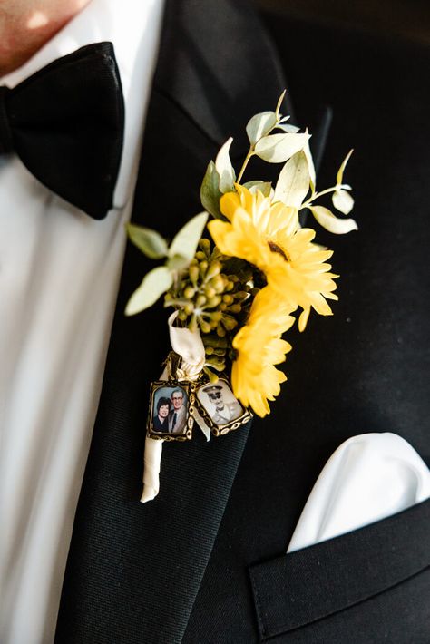 ways to honor your grandparents and parents on your wedding day: photo frame pins on your boutonniere Tuscan Wedding, Blog Ideas, Wedding Aesthetic, Grandparents Day, Wedding Florals, What You Can Do, On Your Wedding Day, Boutonniere, Wedding Inspo