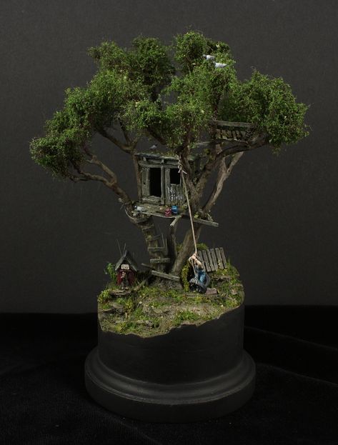 Miniscaping: Tom's treehouse by Oliver Späth Tree House Miniature, Art Brainstorm, Casa Club, Bonsai Tree Types, Fairy Tree Houses, Beautiful Terrariums, Clay Birds, Mini Stuff, Mini Fairy Garden