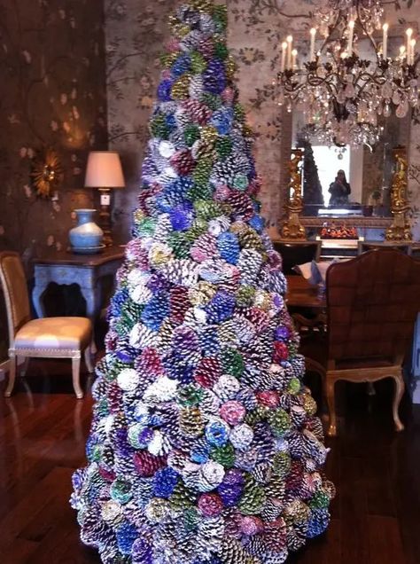 a large Christmas pinecone tree with each piece painted in a different color will make a statement for sure Diy Paper Christmas Tree, Pinecone Crafts Christmas, Painted Pinecones, Christmas Decorations Centerpiece, Pine Cone Christmas Tree, Pine Cone Art, Diy Pinecone, Pinecone Crafts, Christmas Tree Tops