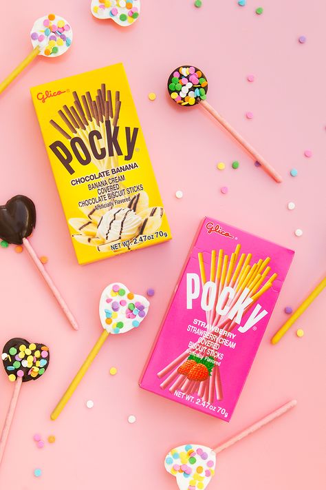 Pocky Aesthetic, Cake Pops Bouquet, Cake Pops Designs, Snack Photography, Easy Cake Pops, Messy Cake, Cake Pops Recipe, Candy Photography, Pink Snacks