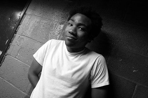 Shrugs Childish Gambino Pfp, Vince Staples, Earl Sweatshirt, Do I Wanna Know, Donald Glover, Childish Gambino, People Of Interest, Chance The Rapper, Kid Cudi