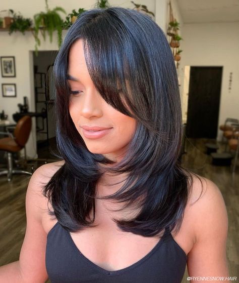 Haircuts For Medium Length Hair, Medium Layered Haircuts, Layered Haircuts For Medium Hair, Medium Length Hair With Layers, Hairstyles For Layered Hair, Haircuts For Medium Hair, Haircuts Straight Hair, Mid Length Hair, Medium Hair Cuts