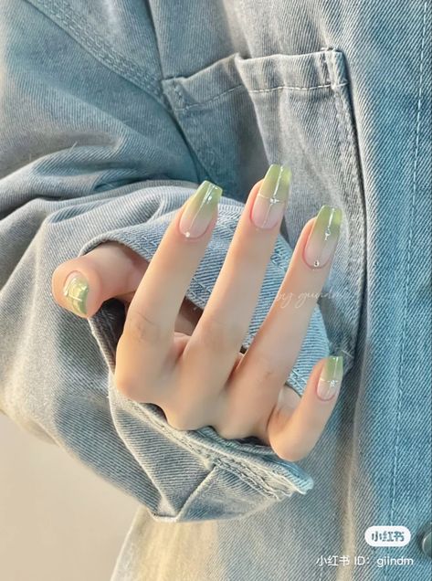 Nail Designs Summer Green, Light Green And Pink Nails, Matcha Inspired Nails, Douyin Nails Green, Sage Green Douyin Nails, Mint Green Aesthetic Nails, Green Jelly Nails Korean, Green Nails Japanese, Matte Pink Nails