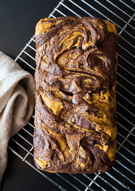 This Chocolate Pumpkin Bread recipe combines the flavors of pumpkin spice and swirls of rich chocolate to create a moist, easy, quick bread. If you’re looking for the perfect fall loaf, this is it! #pumpkinbread #quickbread #easybread #breadrecipes #fallrecipe Chocolate Marble Bread, Marble Bread, Marbled Banana Bread, Chocolate Pumpkin Bread, Marbled Chocolate, Canned Pumpkin Recipes, Fall Recipes Pumpkin, Food Fails, Chocolate Pumpkin