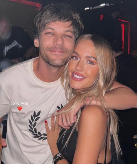 Louis And Lottie, Charlotte Tomlinson, Harry Styles Louis Tomlinson, Tomlinson Family, Lottie Tomlinson, Louis (one Direction), Louis Williams, King Of My Heart, The Perfect Guy