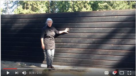 Great tutorial on making your own Shou Sugi Ban cedar fence. Fence Modern Design, Japanese Exterior, Fence Modern, Front Fence, Charred Wood, Sugi Ban, Shou Sugi Ban, Cedar Fence, Traditional Japanese Art