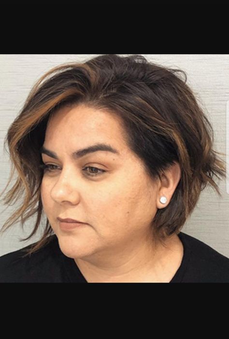 Hair Medium Short Length, Short Hair With Undercut Women Plus Size, Long Pixie Plus Size, Plus Size Chin Length Hair, Short Hair Cuts Plus Size Women, Short Hair Round Face Plus Size Over 40, Plus Size Womens Haircuts, Shirt Hair Chubby Face, Short Hair Styles Plus Size Women