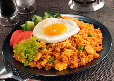 Indonesian Fried Rice Recipe, Kimchi Soup Recipe, Special Fried Rice Recipe, Nasi Goreng Recipe, Kimchi Fried Rice, Kimchi Recipe, State Foods, Indonesian Cuisine, Rice Ingredients