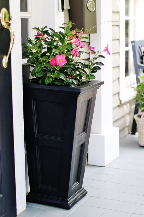 Tall Planters Front Door, Unique Flower Pots, Patio Planters, Indoor Outdoor Planter, Tall Planters, Square Planters, Metal Planters, Diy Pergola, Garden Stuff