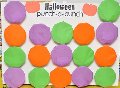 Halloween Punch a Bunch: Each student gets to punch one and get what's inside. Could be candy or a fun fact or a question. It could be used for other holidays, too. {Styrofoam bowls were used with 2 thicknesses of tissue paper. FUN activity! What might be some other possibilities for this game? Fun Halloween Games For Kids, Best Halloween Games, Halloween Party For Kids, Fun Halloween Games, Halloween Punch, Kids Halloween Party, Halloween Games For Kids, Kindergarten Ideas, Halloween Party Games