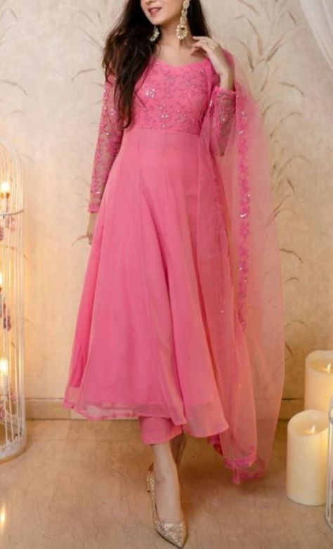 Running Material Kurti Design, Net Churidar Designs Ideas, Trendy Churidar Designs, Trendy Anarkali Designs, Long Kurta With Lehenga, Net Dress Design, Net Anarkali, Dress Designs For Stitching, Modern Filipiniana Dress