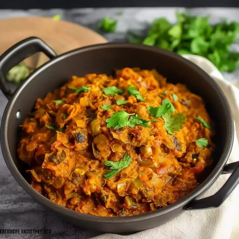 Baingan Bharta Baingan Bharta Recipe, Aubergine Recipes, Bharta Recipe, Baingan Bharta, Aubergine Recipe, Curry Night, Pakistani Recipes, Cheap Meal, Pakistani Food