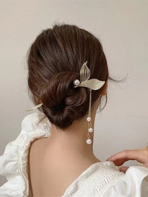 Mermaid Hair Accessories, Chopstick Hair, Hair Tie Accessories, Chinese Hairstyle, Hair Stick, Hair Decorations, Mermaid Hair, Hair Sticks, Hair Pin