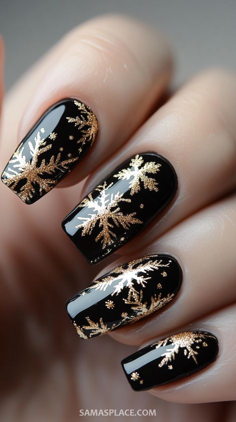 Elevate your holiday style with 21+ black Christmas nail ideas that are both chic and festive. From glossy black bases with gold accents to matte finishes adorned with snowflakes and glitter, these designs are perfect for making a bold statement. Explore creative combinations like black and silver ombré, starry night patterns, or minimalist nail art featuring festive touches like ornaments or reindeer. #BlackChristmasNails #HolidayNailArt #FestiveNails2024 Black Almond Christmas Nails, New Years Wedding Nails, Nail Ideas Black And Silver, Black New Years Nails Acrylic, Christmas Ornament Nail Art, New Years Eve Gel Nails, Dark Wine Nails With Design, Nail Design For New Years, 2025 Nail Trends Design