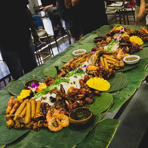 Kamayan Feast, Filipino Food Dessert, Party Food Platters, Filipino Desserts, Anaheim California, Charcuterie And Cheese Board, Pinoy Food, Unhealthy Food, Filipino Recipes