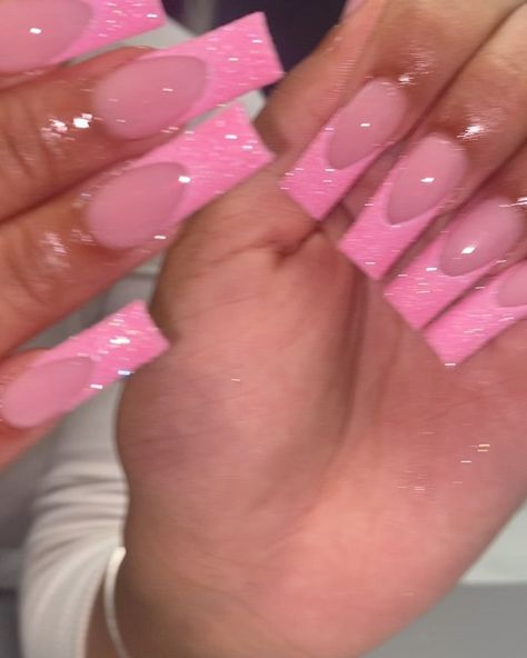 September Books Full�❤️ on Instagram: “pink sugar french tips 🎀 • Press the Link In My Bio To Book For September ✨ • 🦋 🦋 🦋 #nail #nails #nailsofinstagram #nails💅 #nailsdesign…” March Manicure, Pink Glitter French Tip Nails, Boogie Nails, Bougie Nails, September Books, Pink Tip Nails, Sugar Nails, Books Open, Long Acrylic Nail Designs