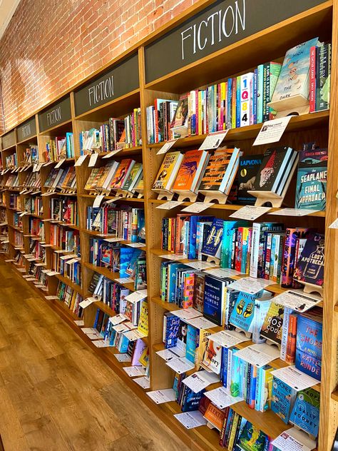 Bookstore Merchandising, Bookstore Shelving, Book Store Interior, Bookshop Design, Bookstore Interior, Nook Cafe, Bookstore Shelves, Bookshop Café, Fable Books