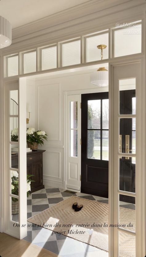 French Door Hallway, Home Vestibule, Large Entrance Way Ideas, Traditional Dutch House Interior, Wall Facing Front Door Entrance, Eye For Pretty Interiors, Round Doors Interior, Mcgee Hallway, Inside Porch Ideas Entrance