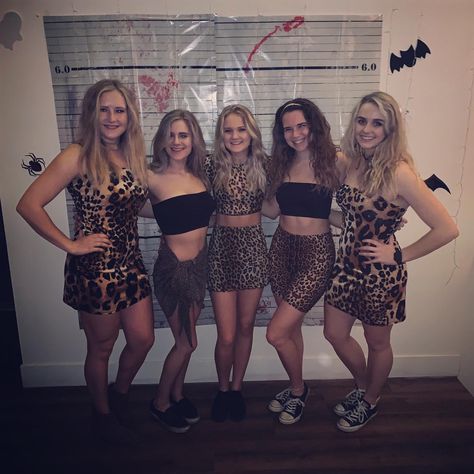 Five different cave/cheetah girl outfits to do with friends for a halloween costume party! Cheetah Girls Halloween, Cave Girl Halloween Costume, Cheetah Girls Outfits, Cave Girl, Girl Halloween Costume, Duo Halloween Costumes, Halloween Costume Party, Girls Halloween, Girl Halloween