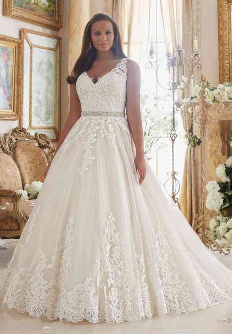 Plus Size Wedding, White Wedding, Wedding Dresses, Plus Size, Wedding Dress, Lace, Flowers, Wall, Dresses