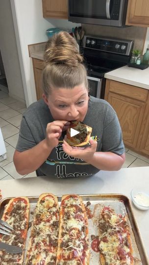 Garlic BUTTER Crusted French bread PIZZA. 🍕 | Garlic BUTTER Crusted French bread PIZZA. 🍕
Recipe video:  https://www.facebook.com/share/r/17Mbpggeompfr2qx/?mibextid=xCPwDs | By The Lazy K Kitchen | Facebook The Lazy K Kitchen, Phyllo Dough Pizza, Pizza Recipe Video, Pizza Wraps, Butter Crust, French Bread Pizza, Easy Appetizers, Bread Pizza, Phyllo Dough