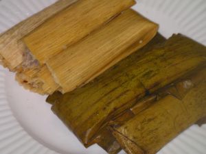 Corn Free Recipes, Vegan Tamales, South American Recipes, Main Dish Casseroles, Corn Flour, Vegan Main Dishes, Food Allergy, Banana Leaves, Fresh Corn