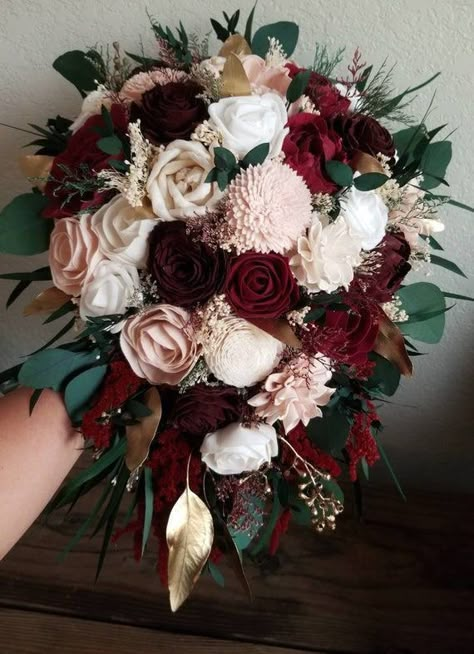 Green And Burgundy Wedding, Burgundy Wedding Theme, Burgundy And Blush Wedding, Red Wedding Theme, Wood Shavings, Maroon Wedding, Boda Mexicana, Green Eucalyptus, Custom Bouquet