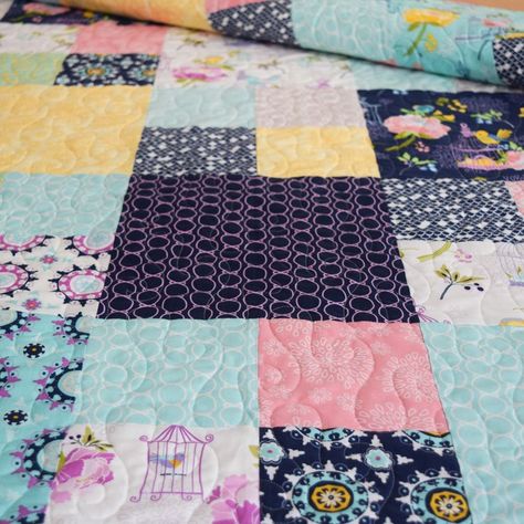 Wel­come to Lay­er Cake Check­mate Quilt day!  Yep thats right the Fat Quarter Shop have done it again with anoth­er free… 10 Inch Layer Cake Quilt Patterns, Quilt Patterns Using 10 Inch Layer Cakes, Layer Cake Quilt, Layer Cake Patterns, Layer Cake Quilt Patterns, Fat Quarter Quilt Pattern, Charm Pack Quilt, Quilt Layers, Cake Quilt