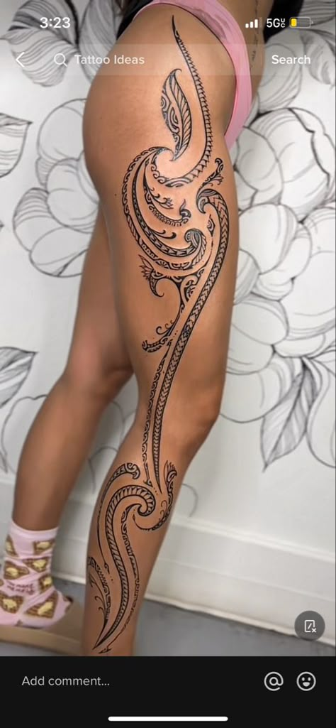 Cute Tattoos Side Ribs, Poly Tattoos For Women Leg, Maori Leg Tattoo Woman, Polynesian Spine Tattoos For Women, Hawaiian Leg Tattoos For Women, Maori Designs Pattern, Samoan Tattoo Women Thigh, Feminine Polynesian Tattoo, Leg Tattoos Women Polynesian