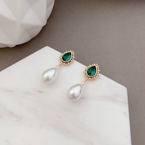 Teardrop Pearl Emerald Earrings/ Statement Earrings/ Special - Etsy Black Beads Mangalsutra, Pin Earrings, Detailed Jewelry, Skin Hair, Emerald Color, Whimsical Fashion, Silver Pin, Emerald Earrings, Antique Earrings