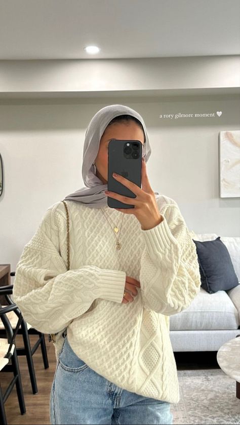 Cute Fall Hijabi Outfits, Hijabi Knitwear Outfit, Mosque Outfit Ideas, Hijabi Fall Outfits Aesthetic, Modest Outfits For Hijabis, Hijabi Sweater Outfit, Style Sweater Hijab, Hijabi Clean Girl Aesthetic, Fall Fits Hijabi