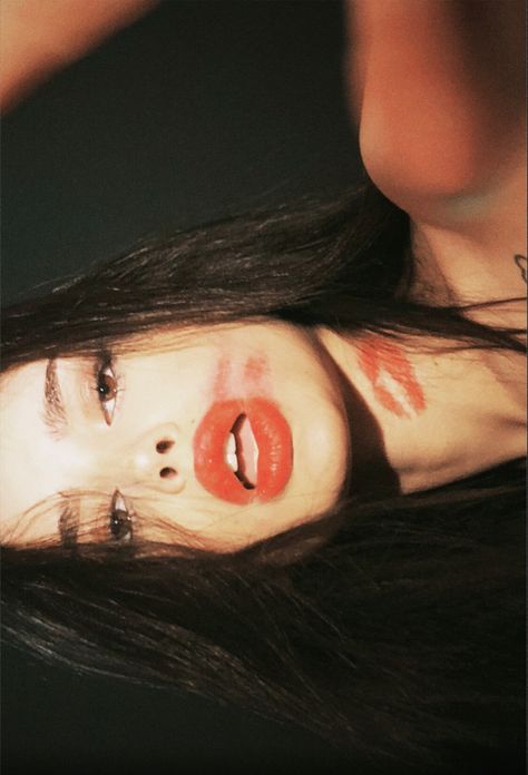 Lips Photo, Makeup Lips, Red Makeup, Dark Feminine Aesthetic, Model Poses Photography, Insta Pictures, Best Photo Poses, Photoshoot Concept, Selfie Ideas Instagram