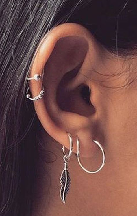 Cute Ear Piercing Ideas at MyBodiArt.com - Sterling Silver Cartilage Piercing Hoop - Leaf Helix Piercing Jewelry Piercings Oor, Cartilage Piercing Hoop, Orbital Piercing, Ear Peircings, Ear Cuff Piercing, Helix Piercing Jewelry, Septum Piercings, Cute Ear Piercings, Cute Piercings