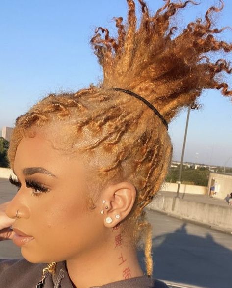 Ginger And Blonde Locs, Locs Hairstyles For Women Natural Hair, Girl Loc Styles, Cute Fun Hairstyles, Locs Hairstyles Short, Hairstyles Faux Locs, Dyed Locs Ideas, Locs Colors, Short Dreadlocks Hairstyles