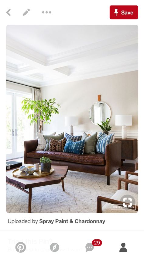 Apartment Asthetics, Mid Century Boho Living Room, Living Boho, Dream Lounge, Man Decor, Navy Inspiration, Brown Sofa Living Room, Leather Couches Living Room, Brown Living Room Decor