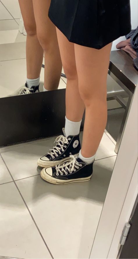 Anthony Larusso, Converse 70, Converse Girls, Outfit Inso, Sneakers And Socks, Girls Converse, Converse Run Star, Cute Sneakers, Outfits With Converse