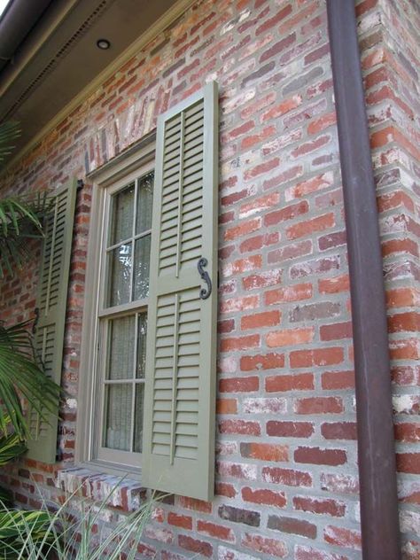 Antique Brick Exterior, Shutters Brick House, Brick House Colors, Shutter Colors, Brick Cottage, Green Shutters, Antique Brick, House Shutters, Home Exterior Makeover