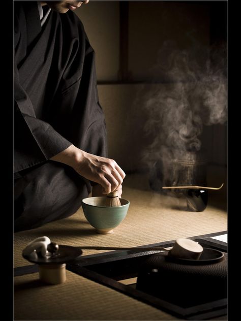 Zen Sayings, Matcha Tea Ceremony, Tea Japan, Chinese Tea Pot, Zen Tea, Tea Culture, Japanese Tea Ceremony, Japan Culture, Japanese Interior