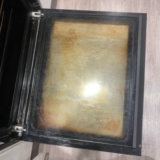 This oven-door cleaning hack cleaned away 10 years of grime in 10 minutes using a sponge and dishwasher tablet Cleaning Oven With Dishwasher Tablets, Clean Oven With Dishwasher Tablet, Clean Oven Door, Oven Cleaning Hacks, Plants For Small Gardens, Dishwasher Tabs, Ideal Home Magazine, Clean Stove, Dishwasher Pods