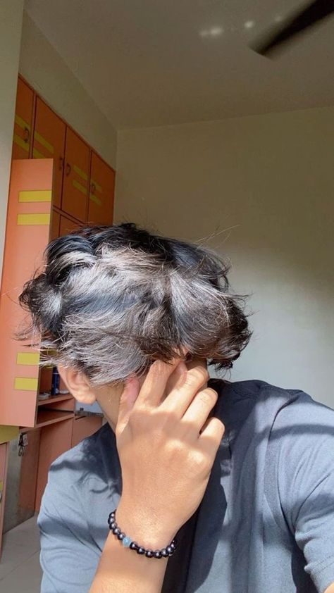 Long Hair Guy Aesthetic Faceless, Boys Pics For Fake Account, Mens Selfie Ideas, Boys Selfie Ideas, Boys Aesthetic Dp, Fake Boy Pics, Boy Aesthetic Faceless, Indian Boys Pic, Indian Boys Aesthetic