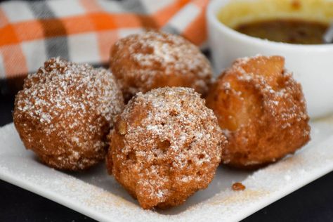 Homemade Apple Fritters Recipe using pie filling and sprinkled with powdered sugar is a doughnut that is the perfect breakfast or brunch. Fireball Apple Cider, Filled Cinnamon Rolls, Canned Pie Filling, Homemade Apple Fritters, Best Fall Recipes, Canned Apple Pie, Deep Fried Donuts, Apple Fritter Cake, Sunday Morning Breakfast