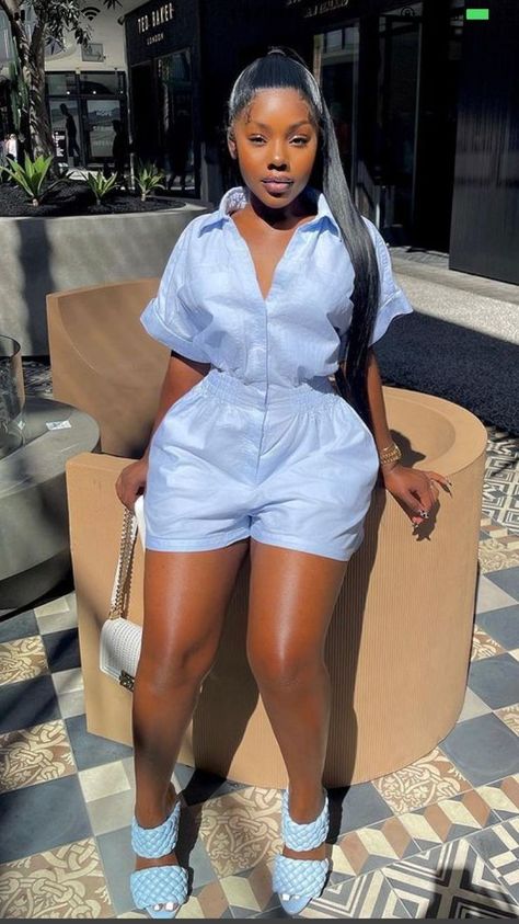 Playsuit Outfit Casual, Jumpsuit Shorts Outfit, Playsuit Outfit, Playsuits Outfit, 2piece Outfits, Fashion Top Outfits, Jumpsuit Elegant, Classy Dress Outfits, Classy Casual Outfits