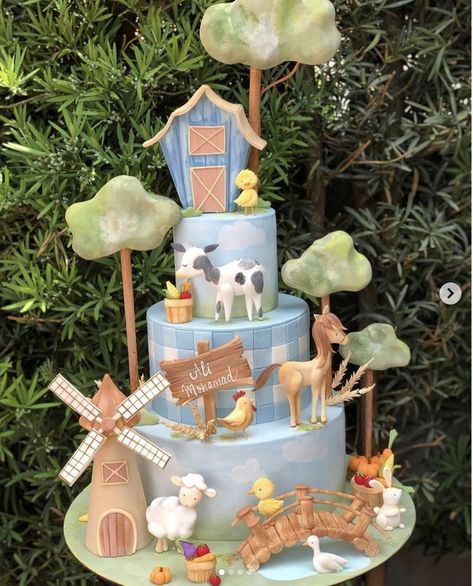 Farm Birthday Cakes, Farm Animal Cupcakes, Farm Animal Cakes, Farm Cookies, Barnyard Birthday Party, Animal Birthday Cakes, Farm Theme Birthday, Farm Animal Party, Cow Horse