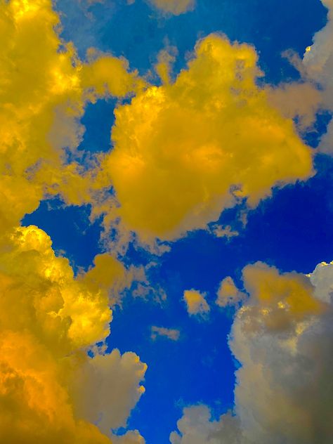 Blue And Yellow Background Aesthetic, Yellow Blue Aesthetic, Yellow And Blue Wallpaper, Blue Yellow Aesthetic, Blue And Yellow Aesthetic, Yellow Clouds, Yellow Cloud, Sensory Art, Paper Dolls Diy