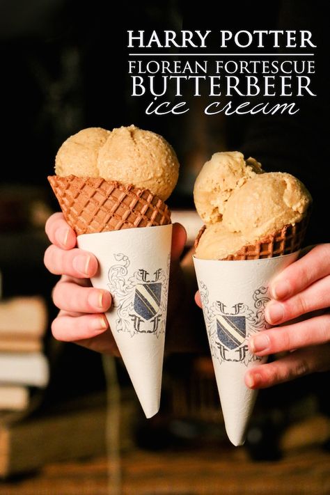 Butterbeer Ice Cream Recipe, Florean Fortescue, Butterbeer Ice Cream, Harry Potter Treats, Granitas, Themed Snacks, Cauldron Cake, Harry Potter Food, Festa Harry Potter